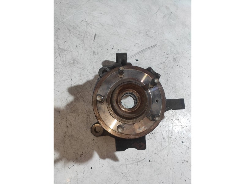 Recambio de mangueta delantera izquierda para chevrolet captiva 3.2 v6 ltx referencia OEM IAM   
