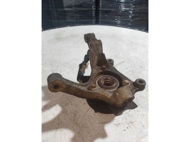 Recambio de mangueta delantera izquierda para chevrolet captiva 3.2 v6 ltx referencia OEM IAM   