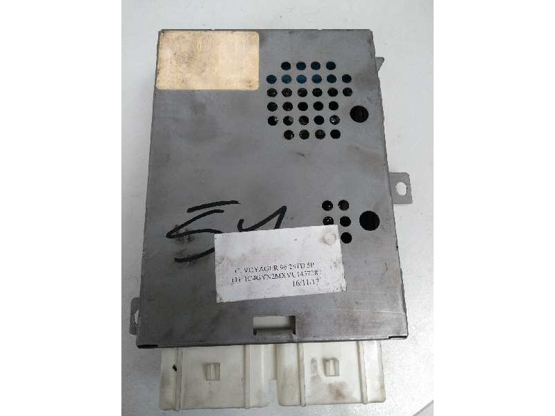 Recambio de caja reles / fusibles para chrysler voyager (gs) 2.5 turbodiesel referencia OEM IAM P4686674  