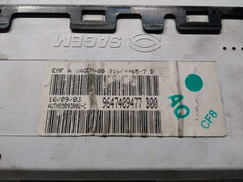 Recambio de pantalla multifuncion para citroen c2 vtr referencia OEM IAM 9647409477 216694657B 