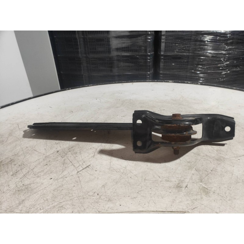 Recambio de brazo suspension superior trasero derecho para chevrolet captiva 3.2 v6 ltx referencia OEM IAM   