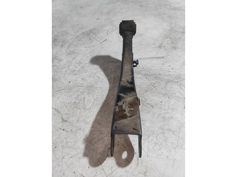 Recambio de brazo suspension superior trasero izquierdo para chevrolet captiva 3.2 v6 ltx referencia OEM IAM   