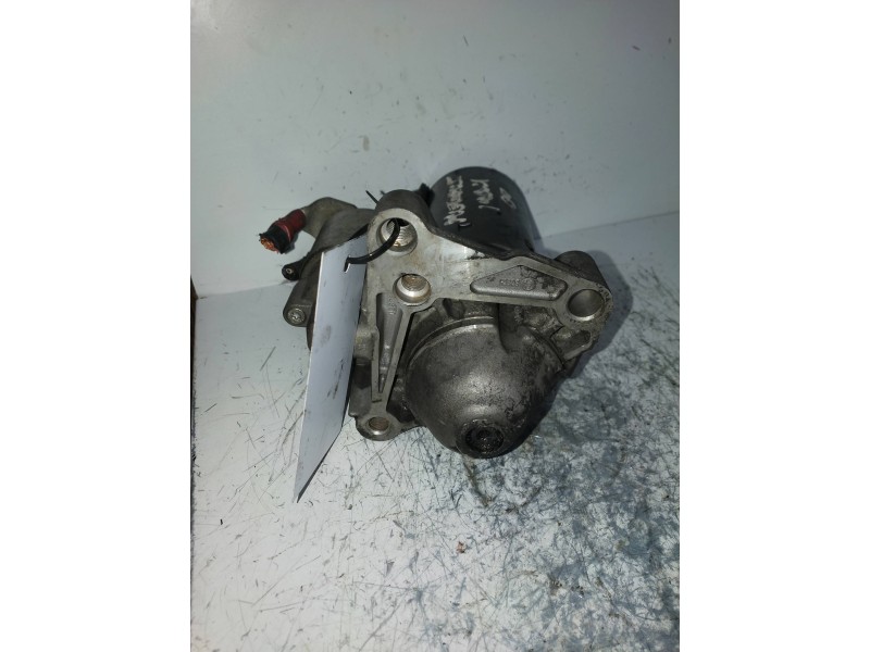 Recambio de motor arranque para renault megane iii coupe dynamique referencia OEM IAM 0001108429 BOSCH 