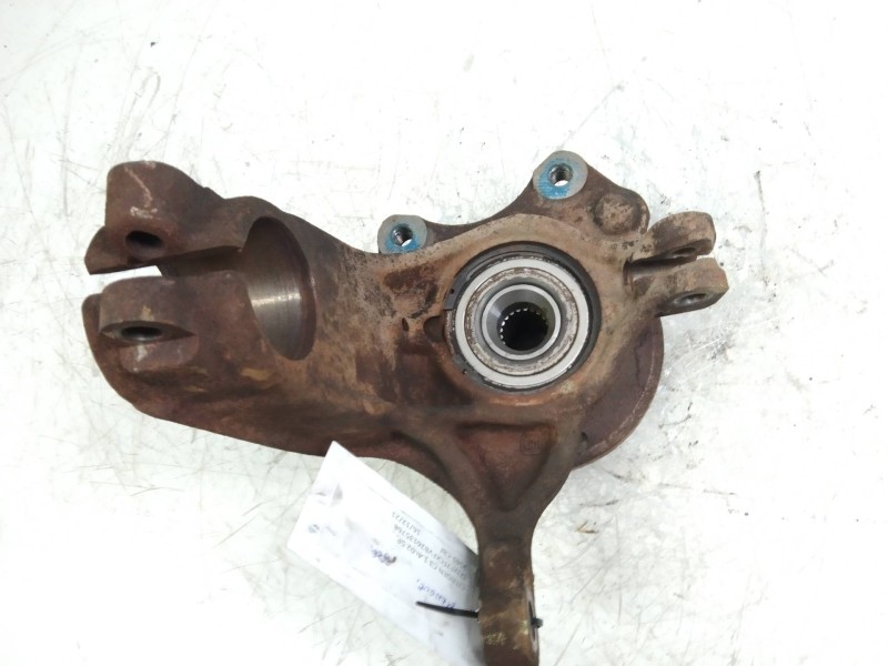 Recambio de mangueta delantera izquierda para citroen c3 1.4 sx referencia OEM IAM   