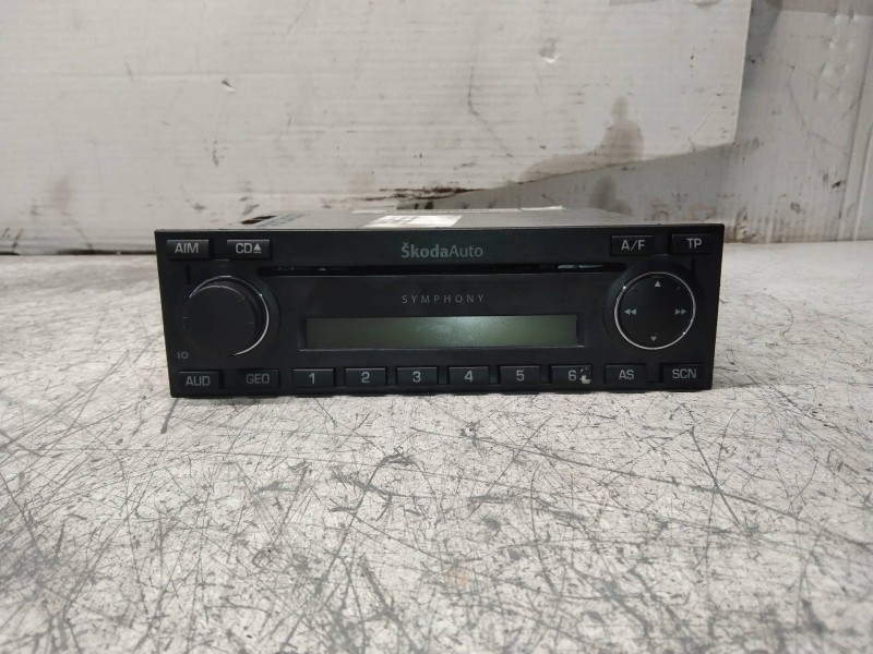 Recambio de sistema audio / radio cd para skoda superb (3u4) collection referencia OEM IAM 1U0035156E  