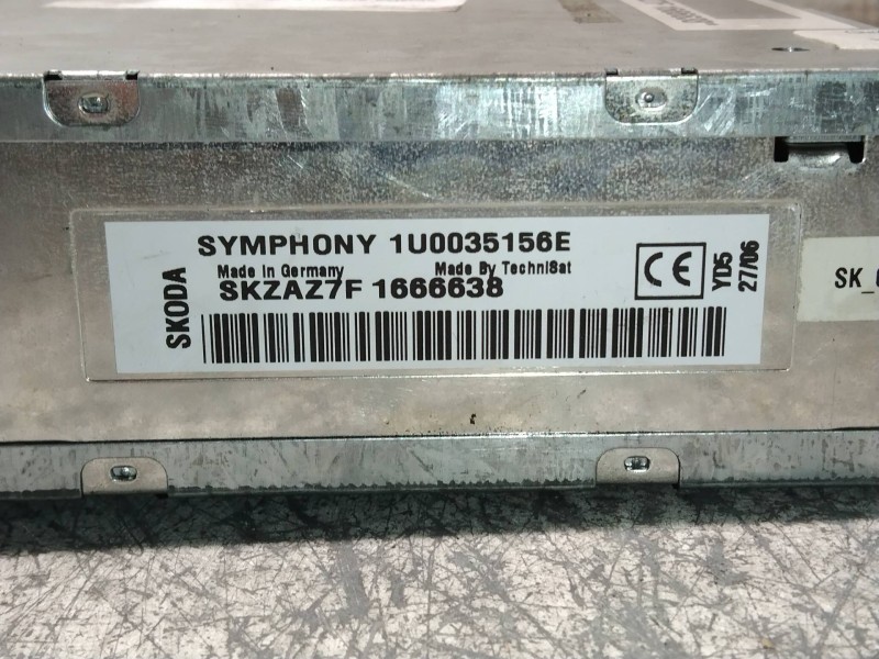 Recambio de sistema audio / radio cd para skoda superb (3u4) collection referencia OEM IAM 1U0035156E  