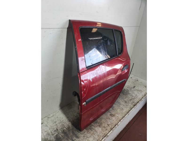 Recambio de puerta trasera izquierda para dacia sandero stepway referencia OEM IAM   5P