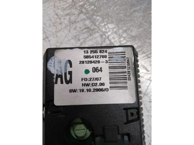 Recambio de pantalla multifuncion para opel corsa d cosmo referencia OEM IAM 13255824 565412769 281204283 AG