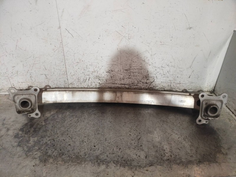 Recambio de refuerzo paragolpes delantero para audi s3 (8l) 1.8 t (154kw) referencia OEM IAM   