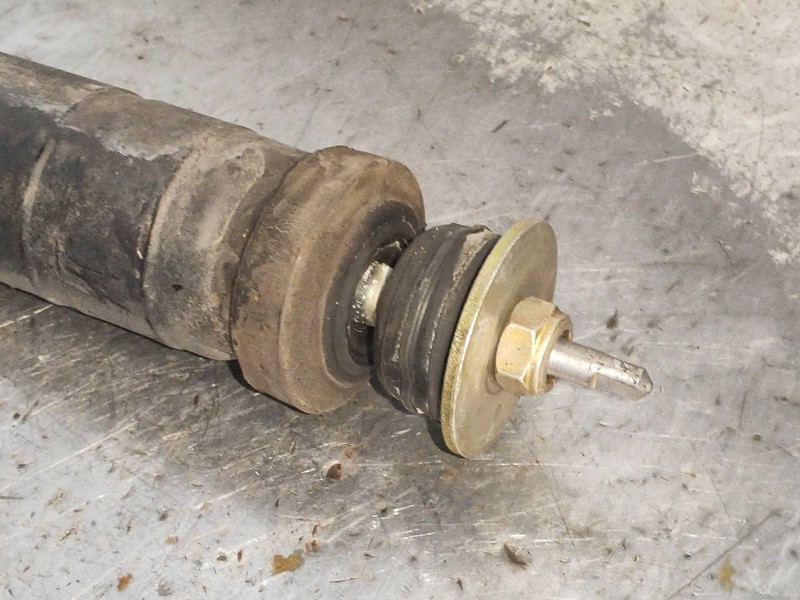 Recambio de amortiguador trasero derecho para mercedes clase c (w203) sportcoupe c 180 compressor (203.746) referencia OEM IAM 2