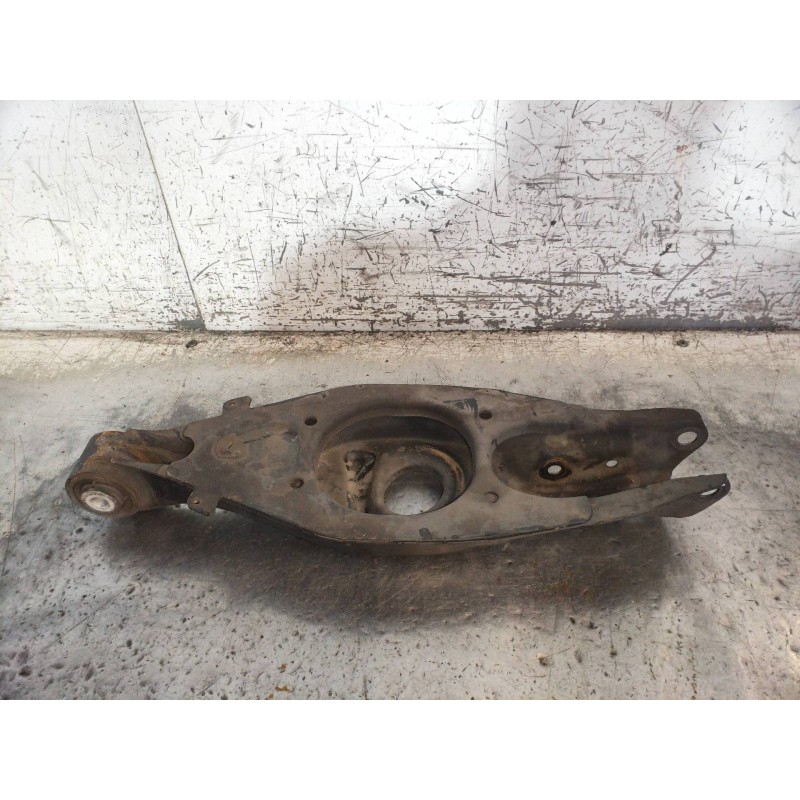 Recambio de brazo suspension inferior trasero izquierdo para mercedes clase c (w203) sportcoupe c 180 compressor (203.746) refer
