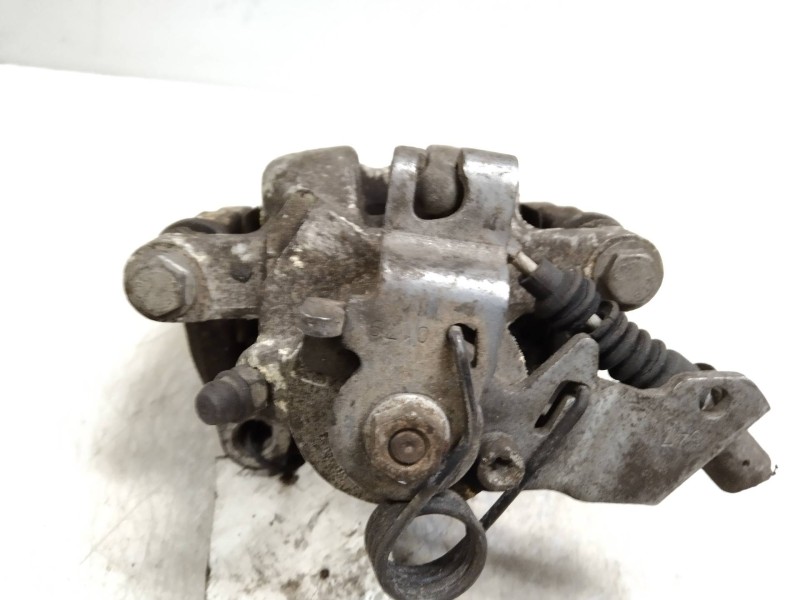 Recambio de pinza freno trasera derecha para opel astra h berlina 1.7 16v cdti referencia OEM IAM   