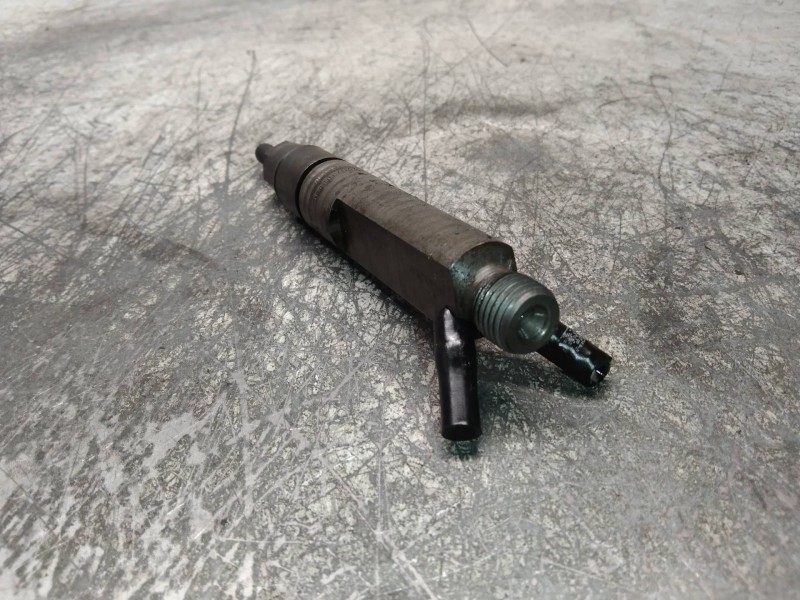 Recambio de inyector para volkswagen golf iv berlina (1j1) conceptline referencia OEM IAM 0432193696 028130202P 