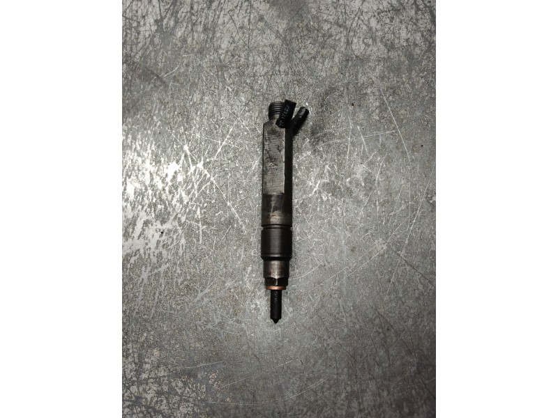Recambio de inyector para volkswagen golf iv berlina (1j1) conceptline referencia OEM IAM 0432193696 028130202P 
