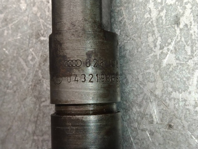 Recambio de inyector para volkswagen golf iv berlina (1j1) conceptline referencia OEM IAM 0432193696 028130202P 