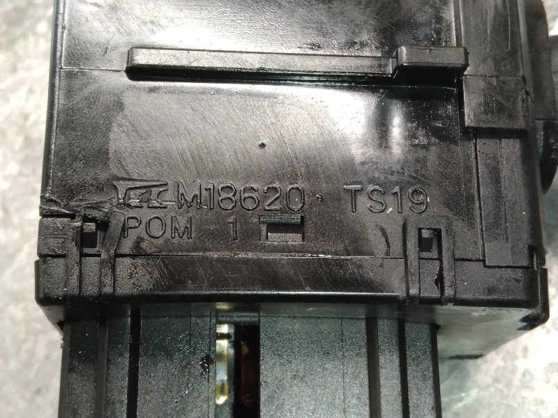 Recambio de mando luces para honda jazz (gd1/5) 1.4 es referencia OEM IAM M18620  