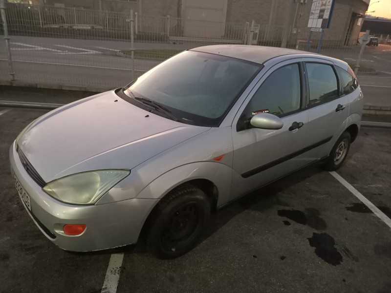 ford focus berlina (cak) del año 2000 ford focus berlina (cak) del año 2000
