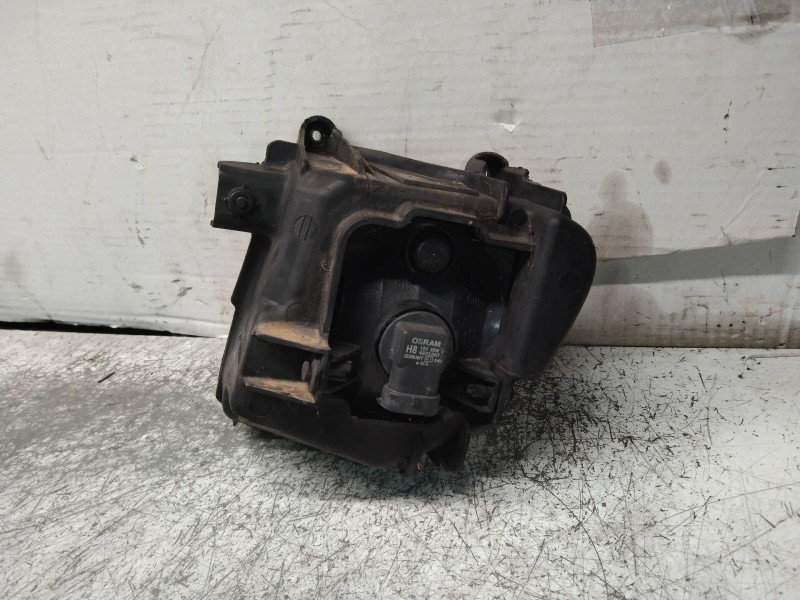 Recambio de faro antiniebla derecho para kia sportage ex referencia OEM IAM 922021F0  