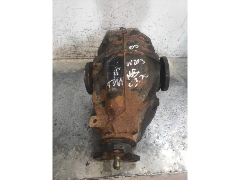 Recambio de diferencial trasero para mercedes clase c (w203) berlina 320 (203.064) referencia OEM IAM A2103510805 3.27 