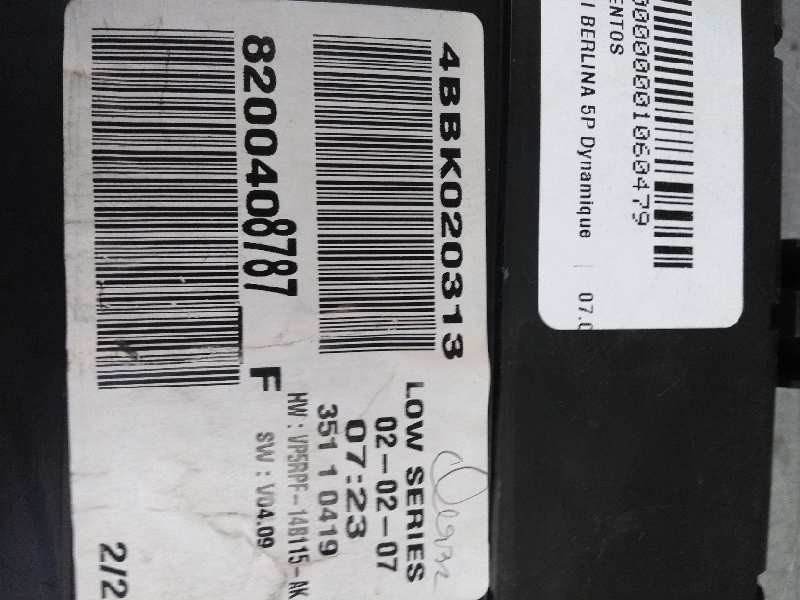 Recambio de cuadro instrumentos para renault megane ii berlina 5p dynamique referencia OEM IAM 8200408787F  