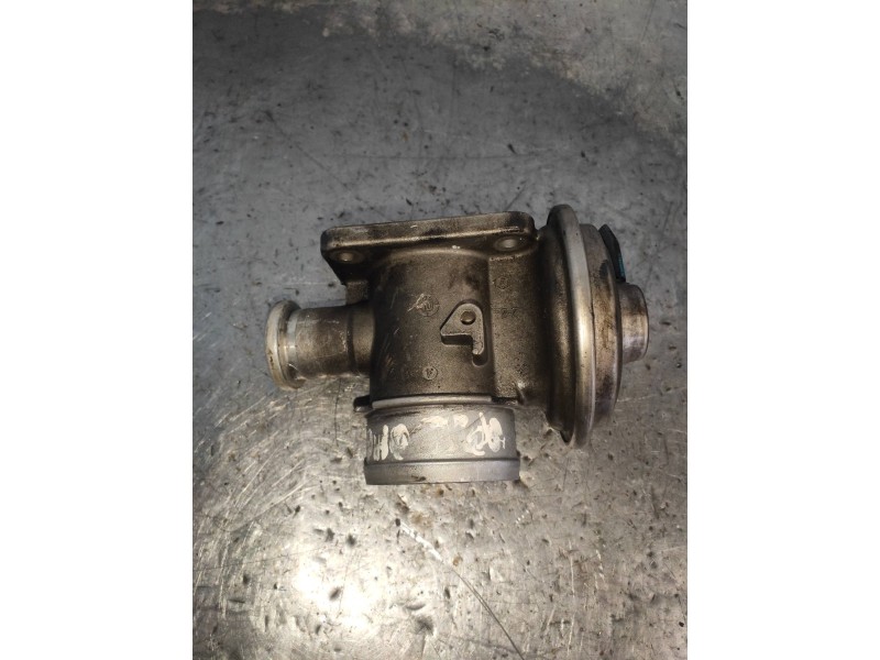 Recambio de valvula egr para opel omega b executive berlina referencia OEM IAM   