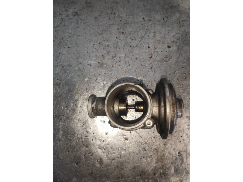 Recambio de valvula egr para opel omega b executive berlina referencia OEM IAM   