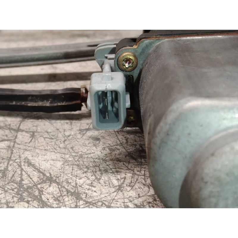 Recambio de elevalunas delantero izquierdo para mg rover serie 75 (rj) 2.0 cdt classic referencia OEM IAM 400683T5 CUH102350 