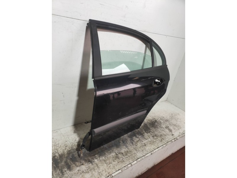 Recambio de puerta trasera izquierda para chevrolet evanda cdx referencia OEM IAM   4P