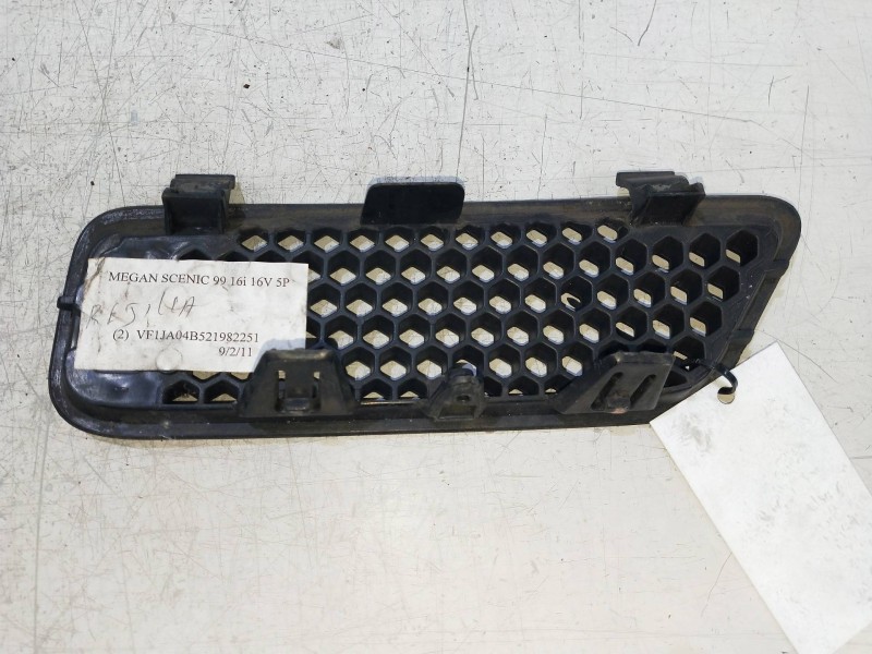 Recambio de rejilla delantera para renault megane i scenic (ja0) 1.6 referencia OEM IAM   DER