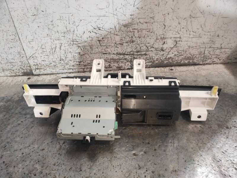 Recambio de pantalla multifuncion para mazda cx-7 (er) active referencia OEM IAM 4685000066 4682009108 