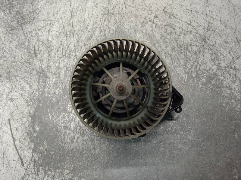 Recambio de motor calefaccion para peugeot 605 sli referencia OEM IAM C22828229X  