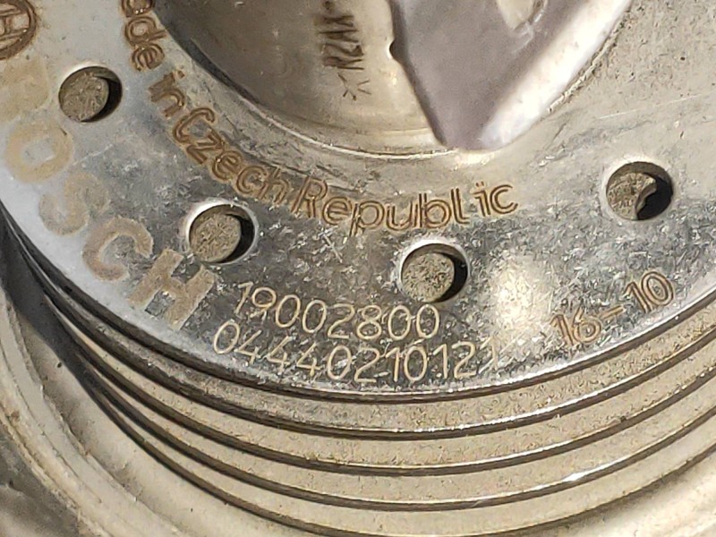 Recambio de inyector para mazda cx-7 (er) active referencia OEM IAM 04440210121  