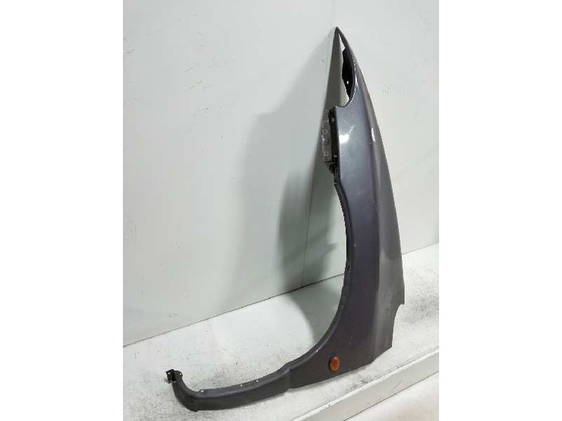 Recambio de aleta delantera izquierda para chrysler voyager (gs) referencia OEM IAM   