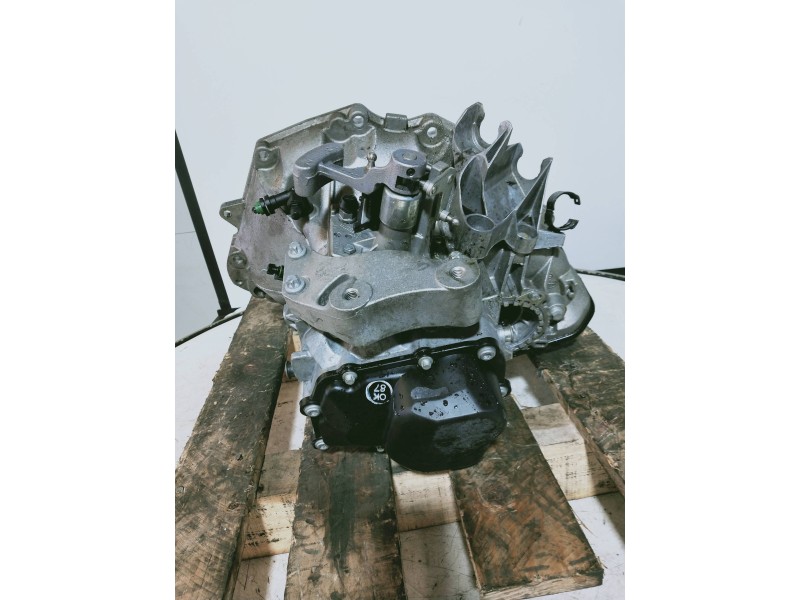 Recambio de caja cambios para opel corsa e design line referencia OEM IAM B7DS374 A19160264 