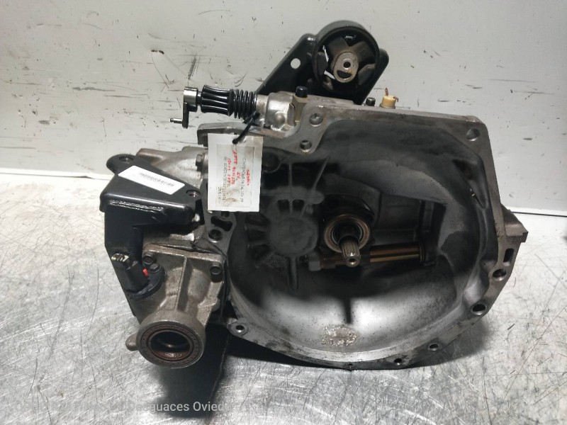 Recambio de caja cambios para chrysler voyager (gs) 2.4 cat referencia OEM IAM A598 4641750 12099388