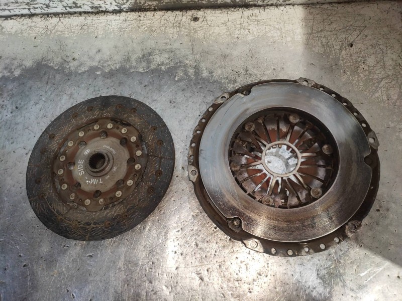 Recambio de kit embrague para kia sportage ex referencia OEM IAM   