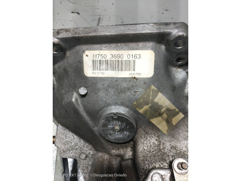 Recambio de caja cambios para chrysler voyager (gs) 2.4 cat referencia OEM IAM A598 4641750 12099388