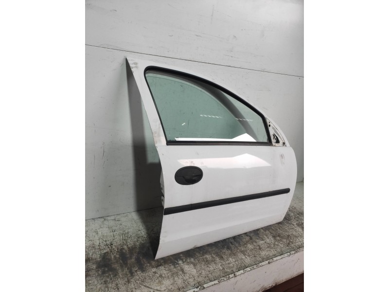 Recambio de puerta delantera derecha para opel corsa c comfort referencia OEM IAM   5P