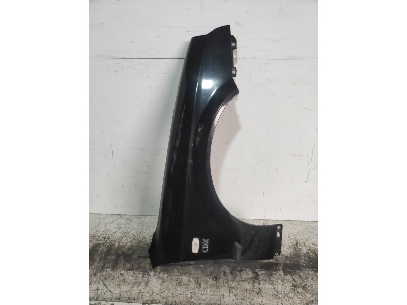 Recambio de aleta delantera derecha para chevrolet evanda cdx referencia OEM IAM   