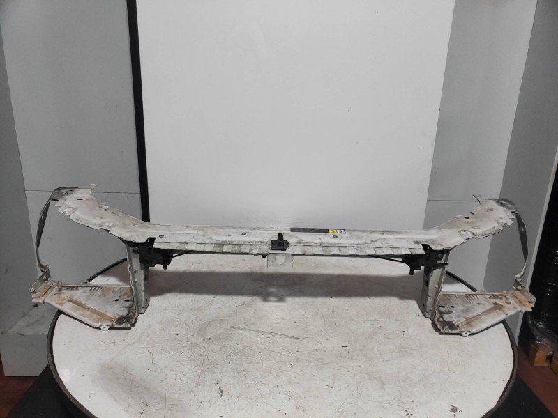 Recambio de panel frontal para land rover freelander (lr2) td4 e referencia OEM IAM   
