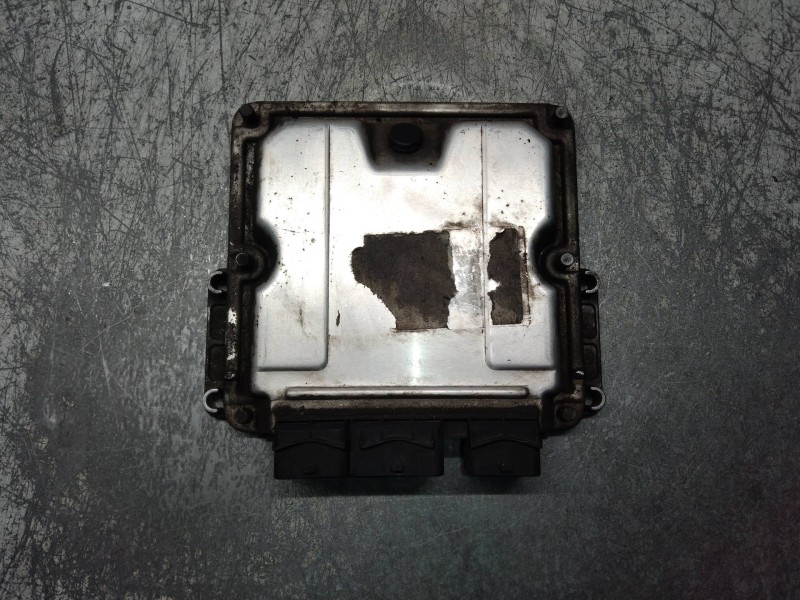 Recambio de centralita motor uce para peugeot 206 berlina xs referencia OEM IAM 0281010594 9642013980 EDC15C2 70