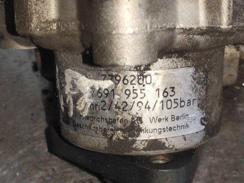 Recambio de bomba direccion para lancia kappa berlina 2.4 tds le referencia OEM IAM 7691955163  