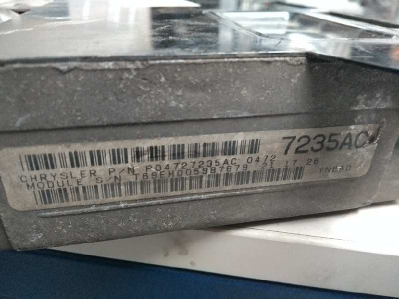 Recambio de centralita motor uce para chrysler voyager (gs) 2.4 cat referencia OEM IAM P04727235AC YNBAD 