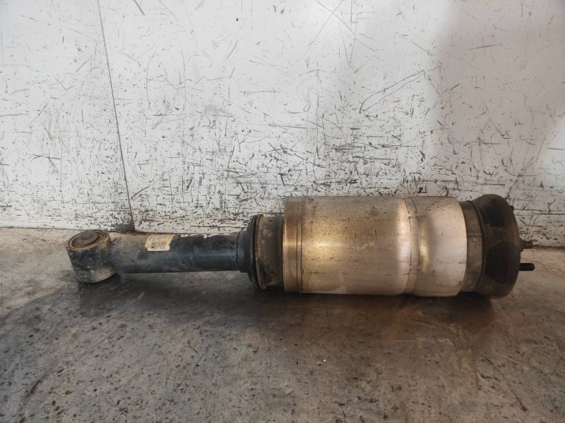 Recambio de amortiguador delantero derecho para land rover discovery v6 td s referencia OEM IAM 070207A 22214641 