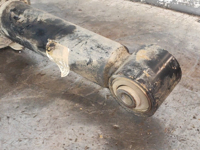 Recambio de amortiguador delantero izquierdo para land rover discovery v6 td s referencia OEM IAM 060207A 22214641 