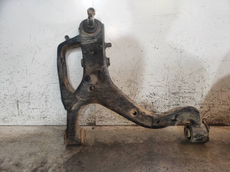 Recambio de brazo suspension inferior delantero izquierdo para land rover discovery v6 td s referencia OEM IAM   