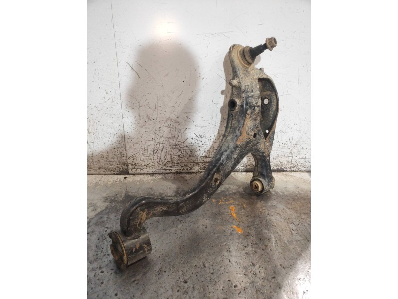 Recambio de brazo suspension inferior delantero derecho para land rover discovery v6 td s referencia OEM IAM   