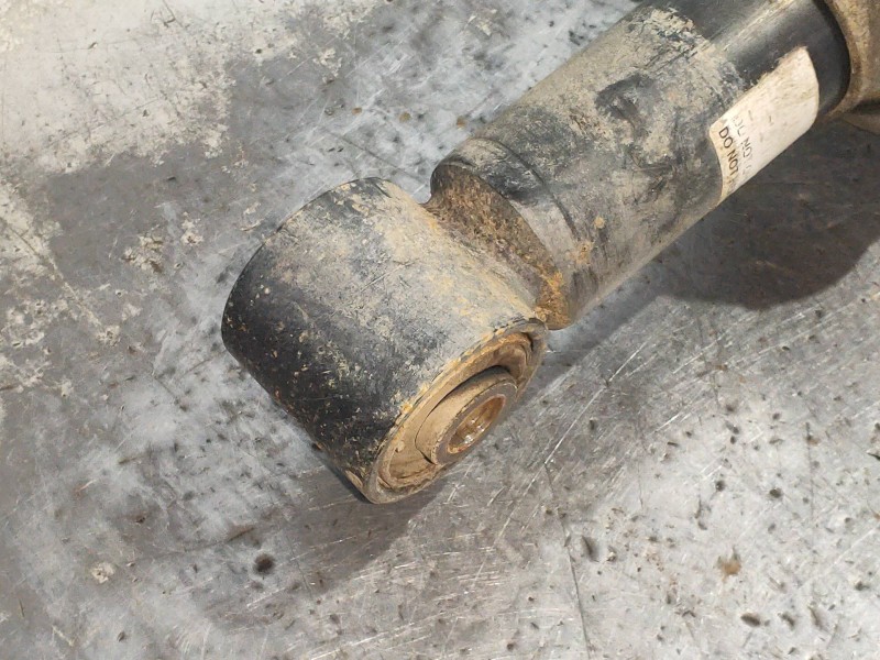 Recambio de amortiguador trasero izquierdo para land rover discovery v6 td s referencia OEM IAM RPD500880 22241481 