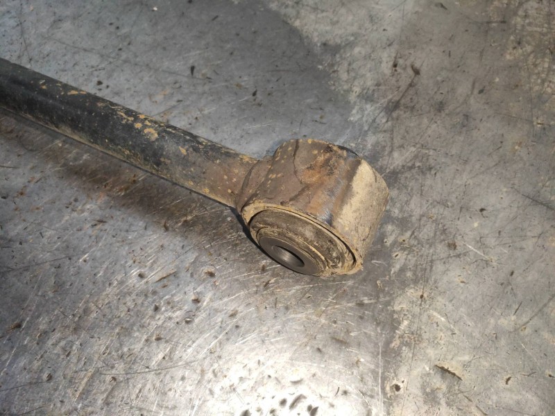 Recambio de tirante trasero derecho para land rover discovery v6 td s referencia OEM IAM   