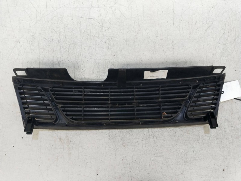Recambio de rejilla delantera para saab 900 coupé 2.0 cat referencia OEM IAM   